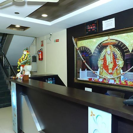 Sai Madhavi Palace Hotel Shirdi Exteriör bild