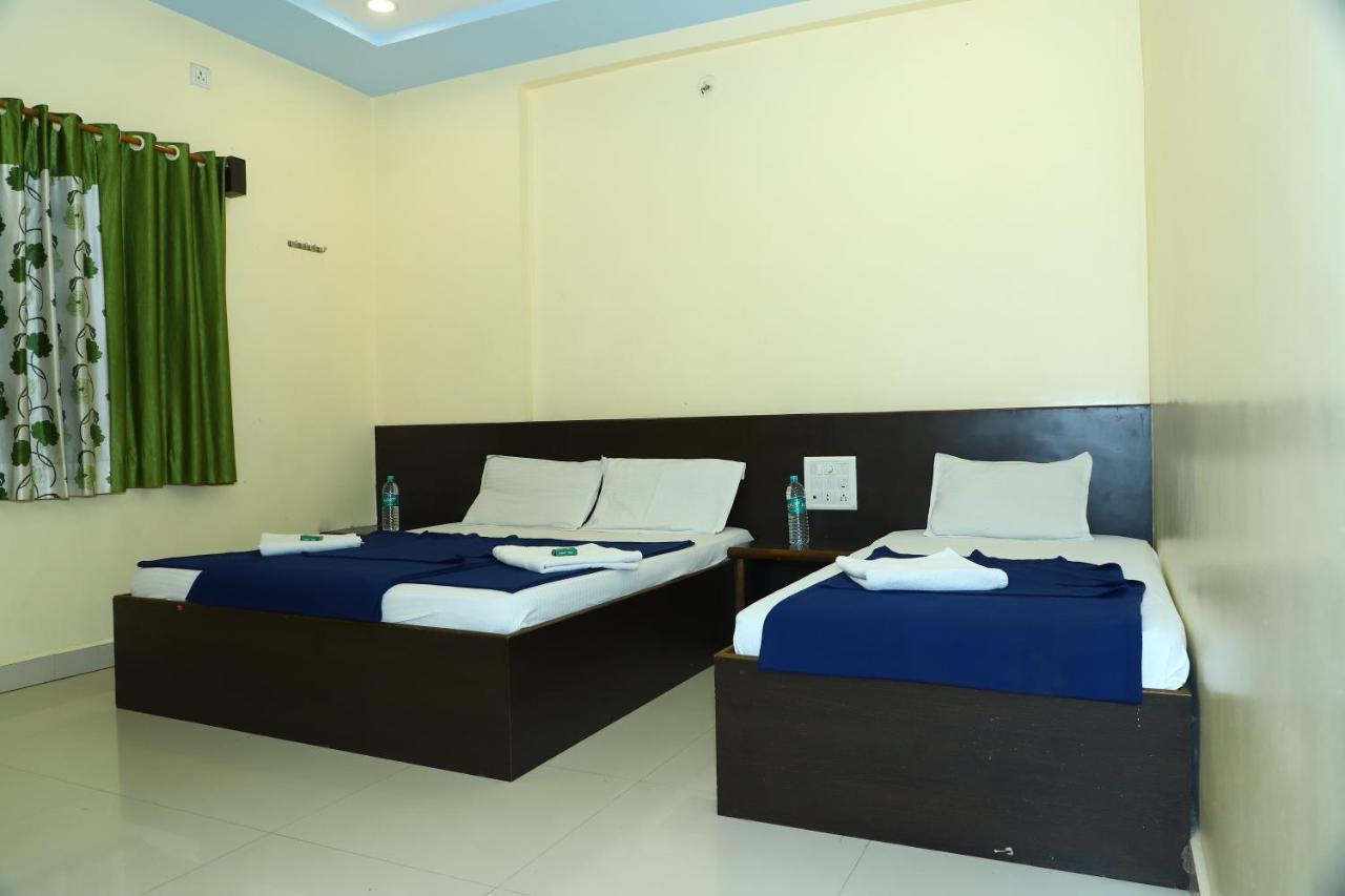 Sai Madhavi Palace Hotel Shirdi Exteriör bild